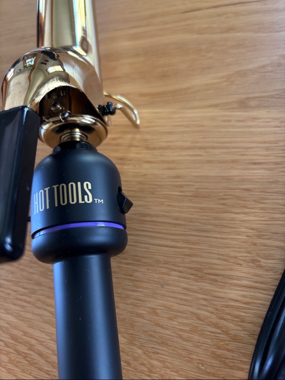 Hot Tools 1.25” Curling Iron - Picture 2 of 6